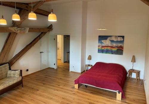 W2 Schlafzimmer