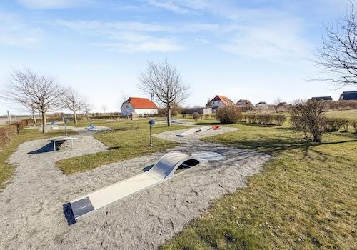 Minigolfanlage im Feriendorf Rugana