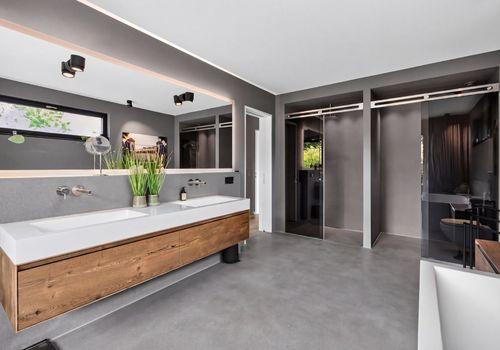 Wellness-Oase mit Dachterrassenzugang