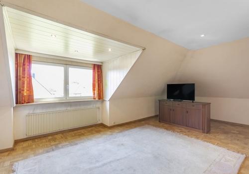 Schlafzimmer-2 mit Gaube im DG