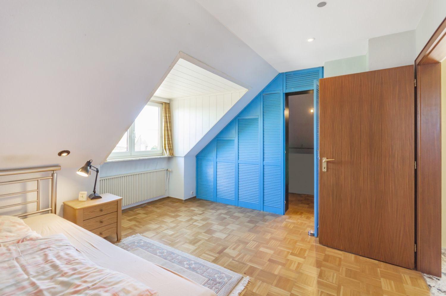 Schlafzimmer-1 mit Ankleide im DG