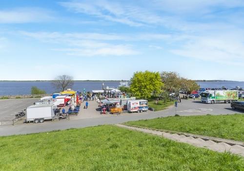 Foodtrucks am Lühe-Anleger