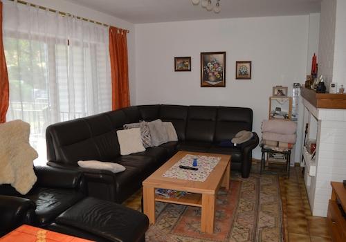 Wohnzimmer/ Sitzecke EG