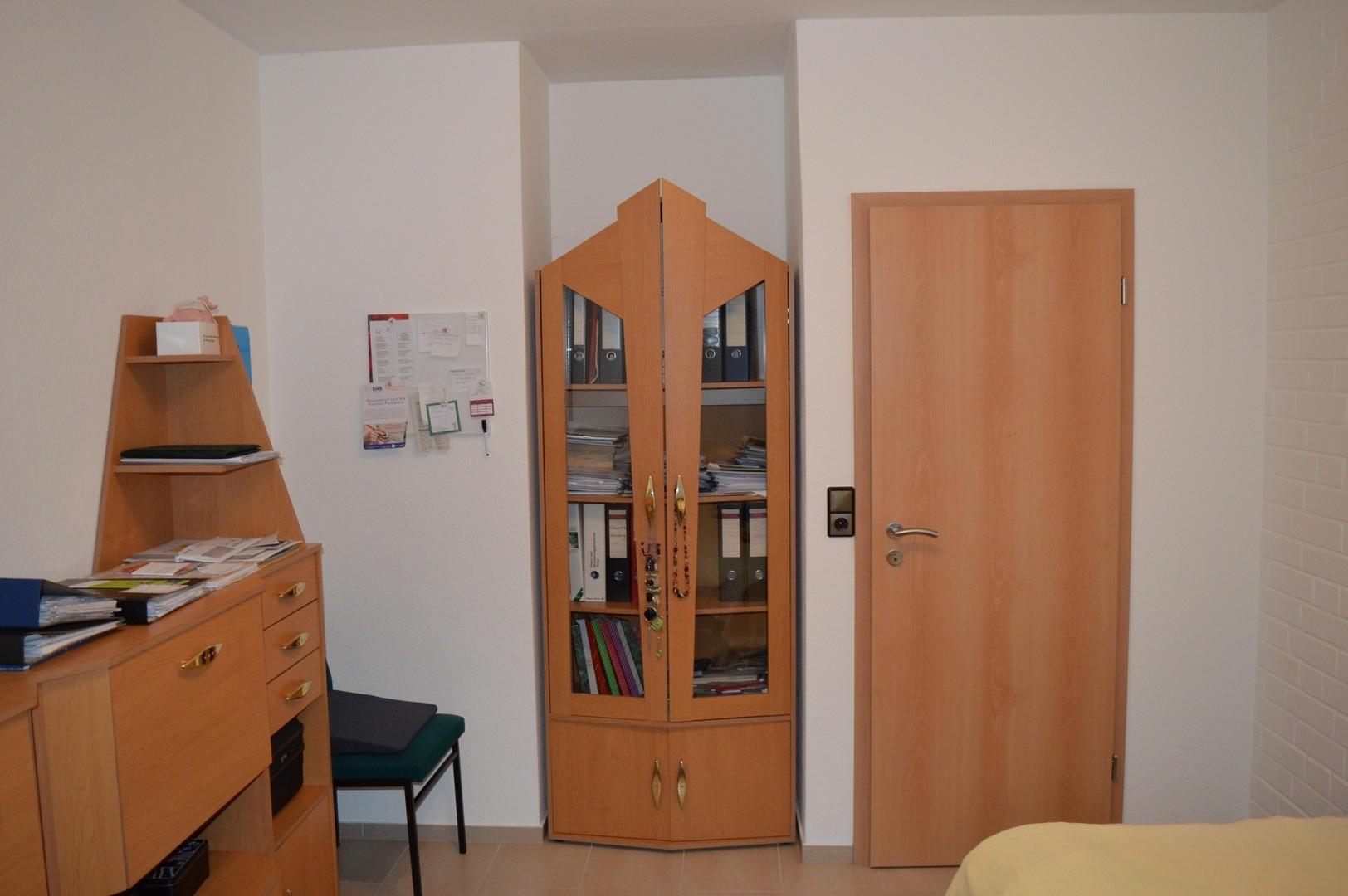 Arbeits- o. Kinderzimmer OG
