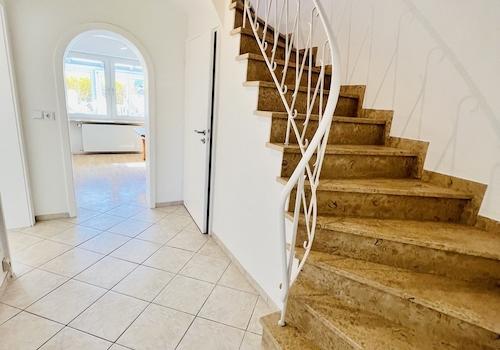 Treppe von EG ins OG