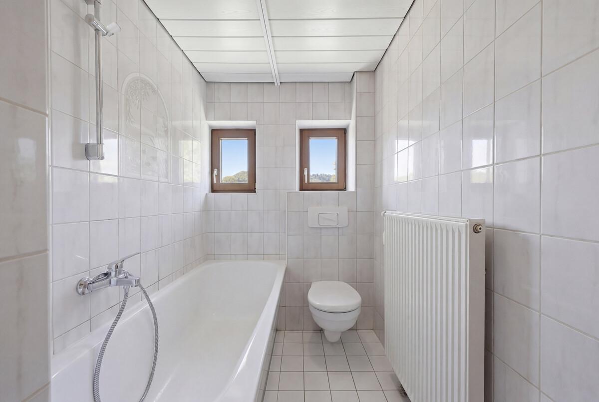 Die modernisierten Badezimmer