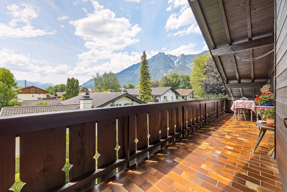 Der geschützte Balkon bietet Privatsphäre