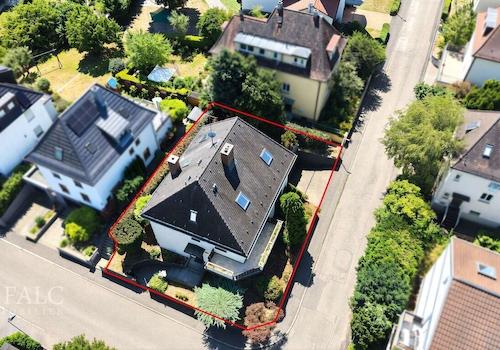 Im Villenstil gehalten