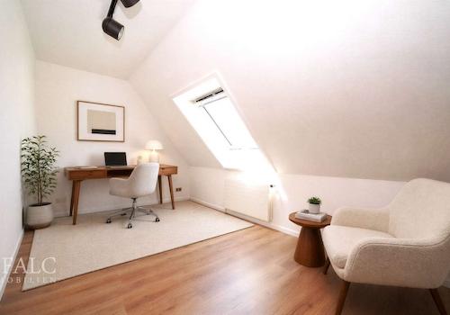 mögl. Arbeitszimmer DG