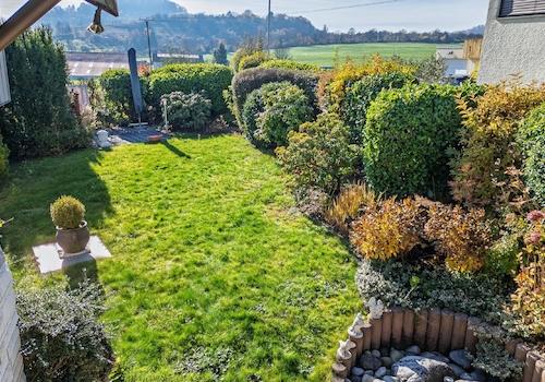 Weitblick und schöner Garten