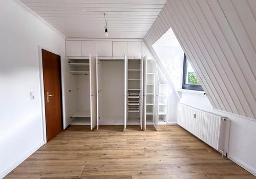 Wandschrank Schlafzimmer 1