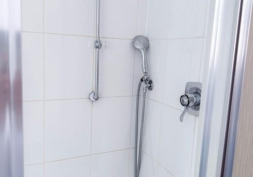 Mit separater Dusche