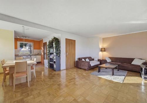 Ihr großes Wohnzimmer