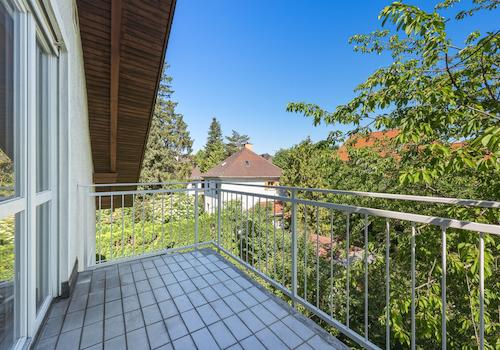 Idyllischer Ausblick vom Schlafzimmerbalkon