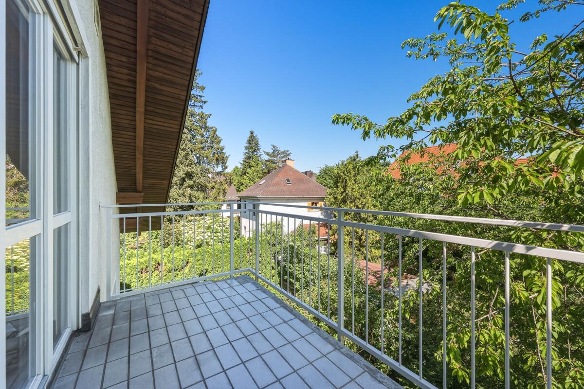 Idyllischer Ausblick vom Schlafzimmerbalkon