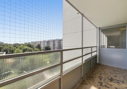 Sonniger Ostbalkon mit Weitblick