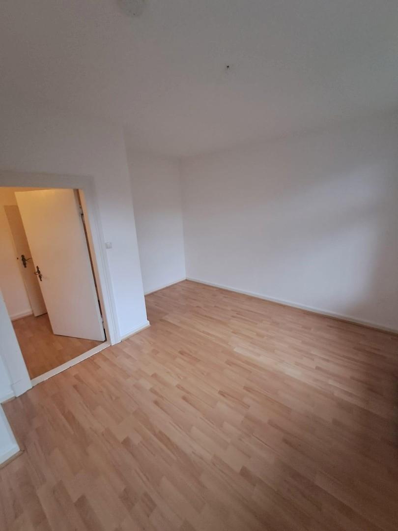 Wohnzimmer ohne Möbel
