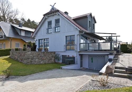 Haus Vorderansicht