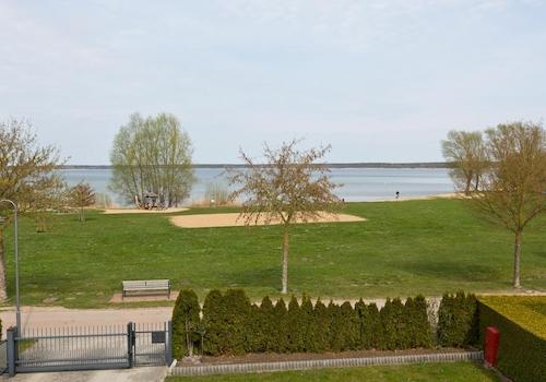 Seeblick Terrasse + Wohnzimmer