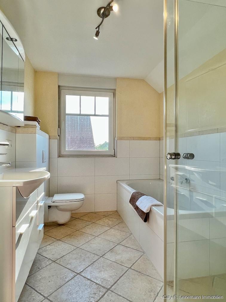 OG Badezimmer