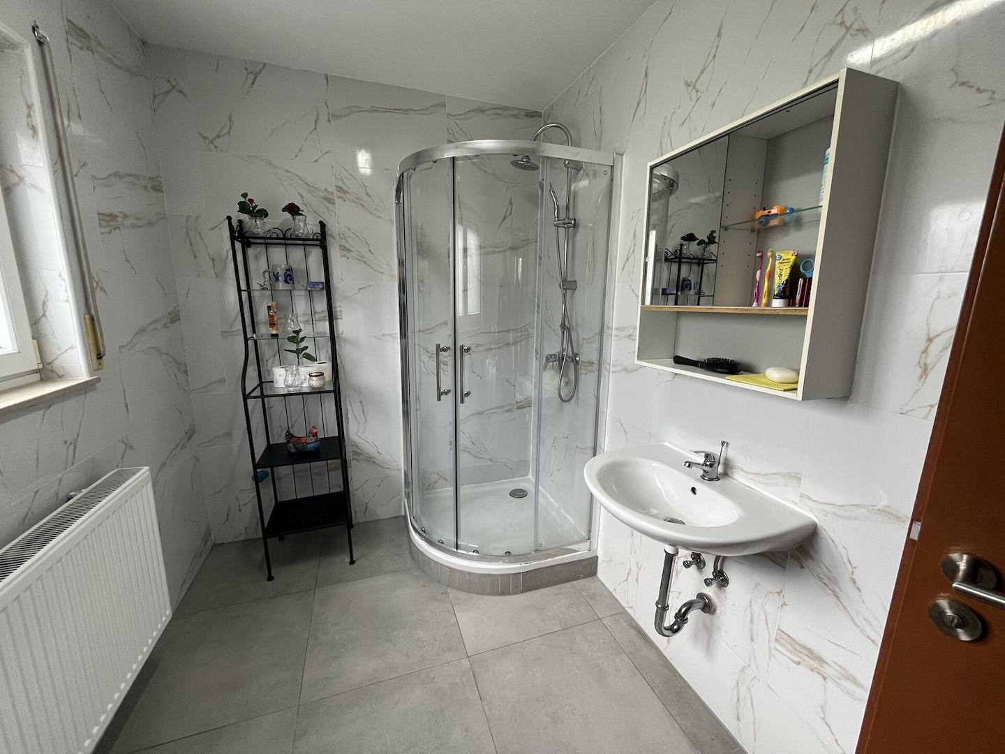 Badezimmer EG
