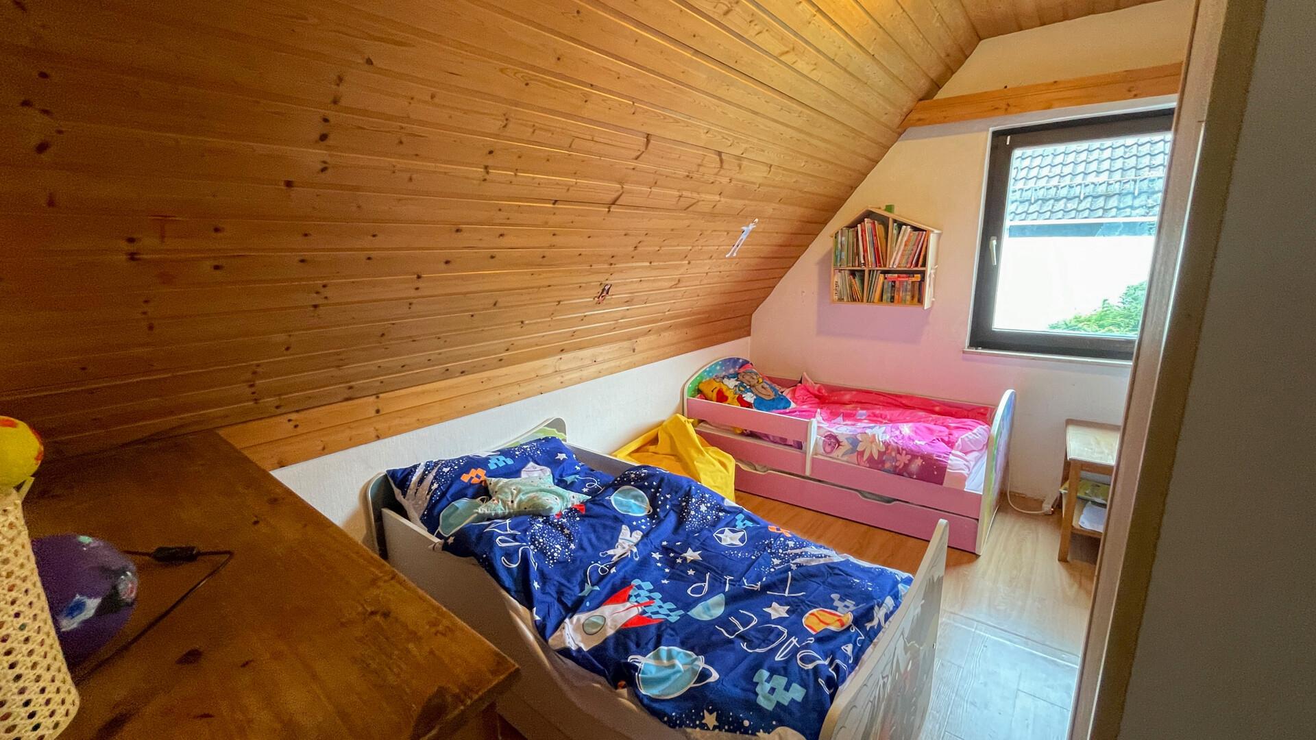 Kinderzimmer OG