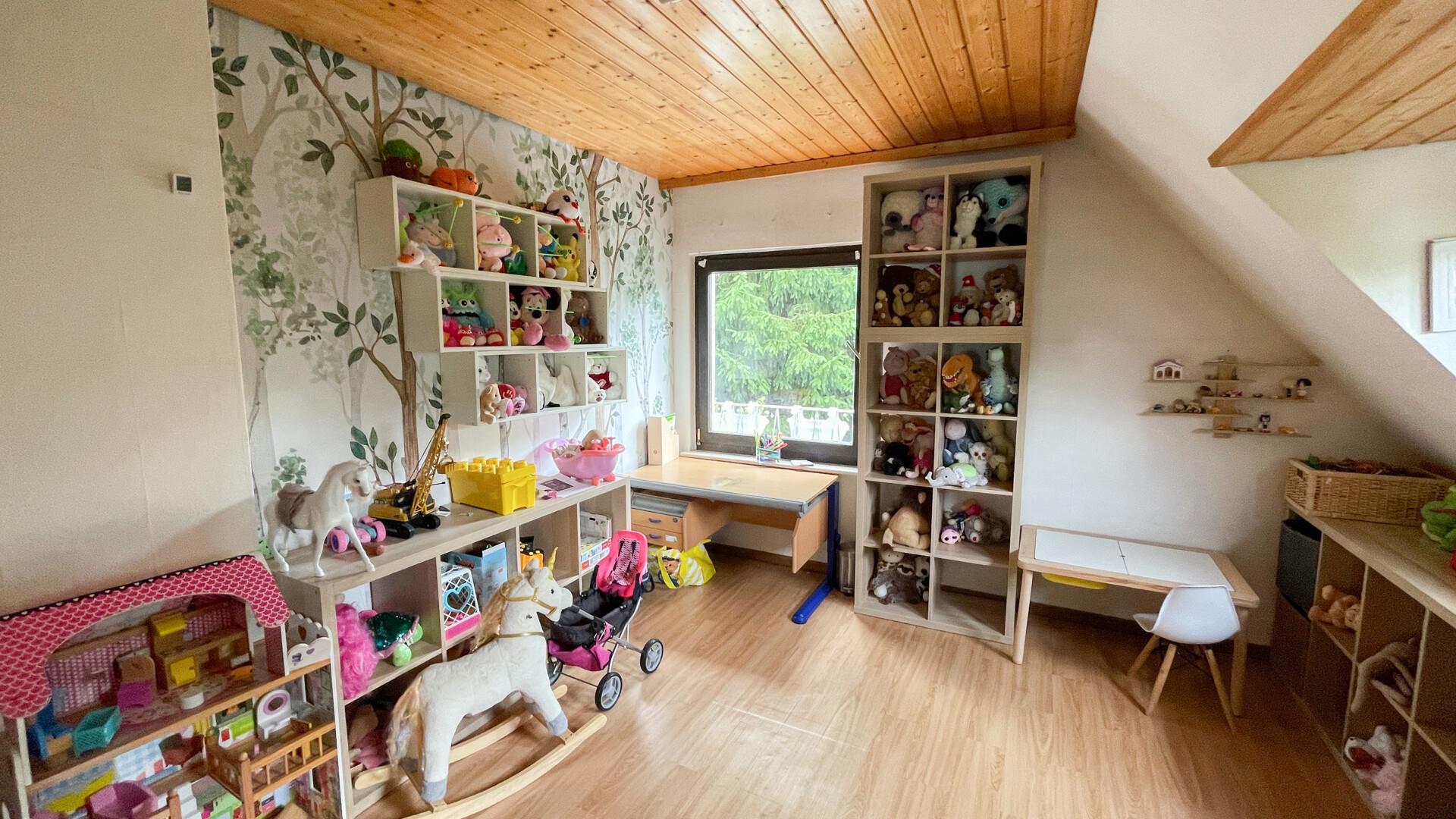 Kinderzimmer 2 OG