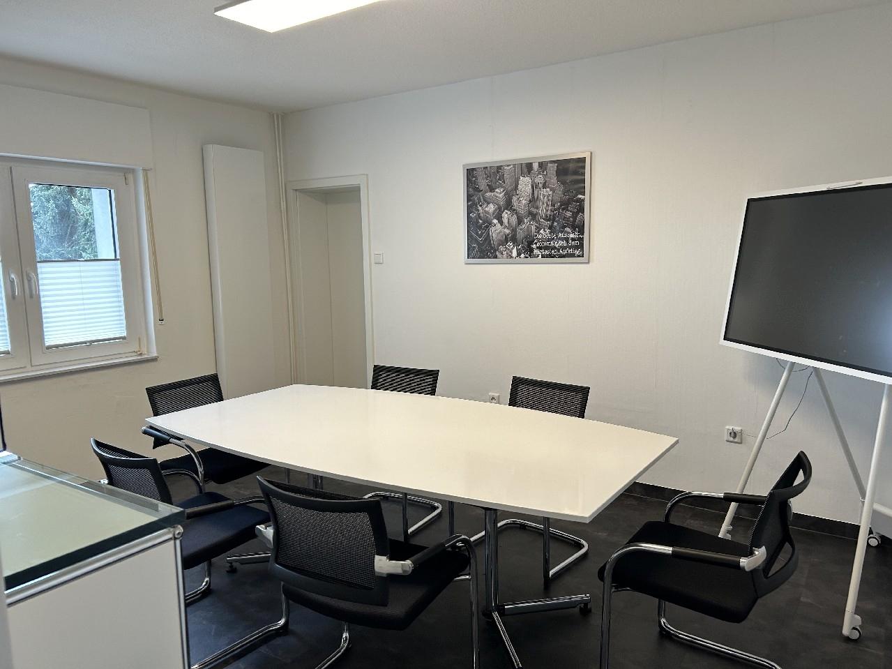 Zimmer EG derzeit Büronutzung