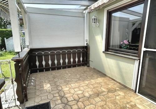 überdachte Terrasse