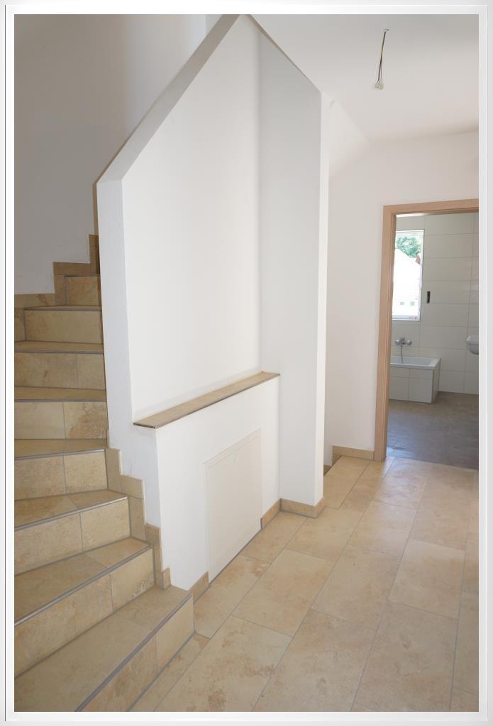 Treppe zum OG u. DG 