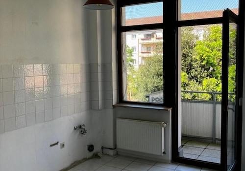 Wohnküche mit Balkon