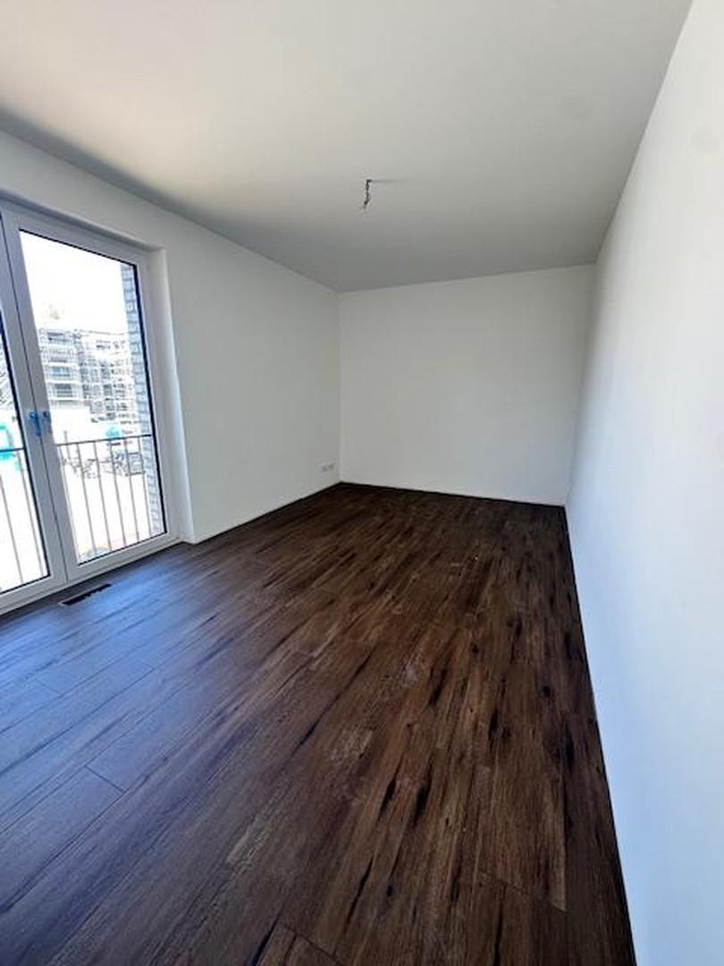 Kinderzimmer/Büro 