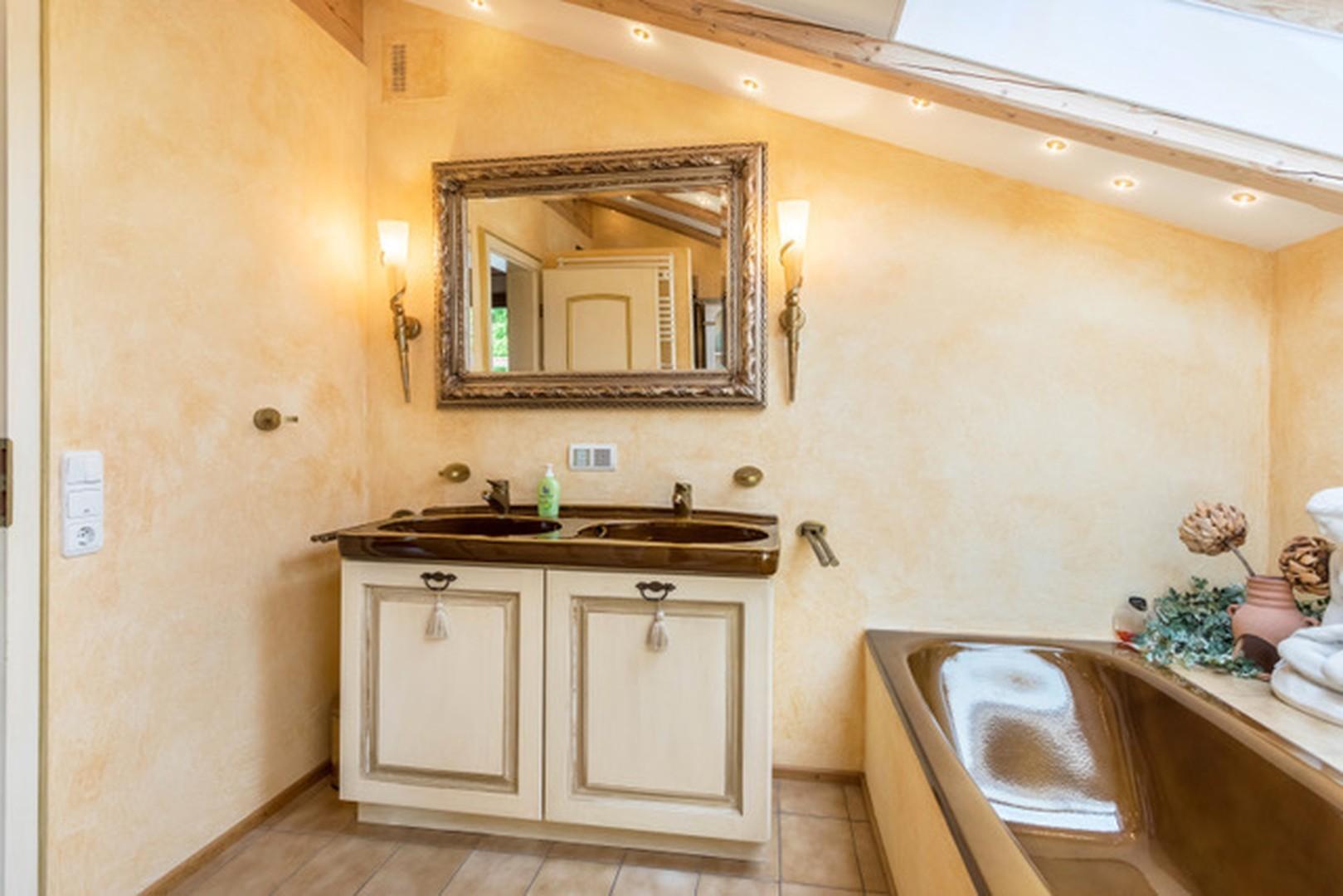 Masterbadezimmer