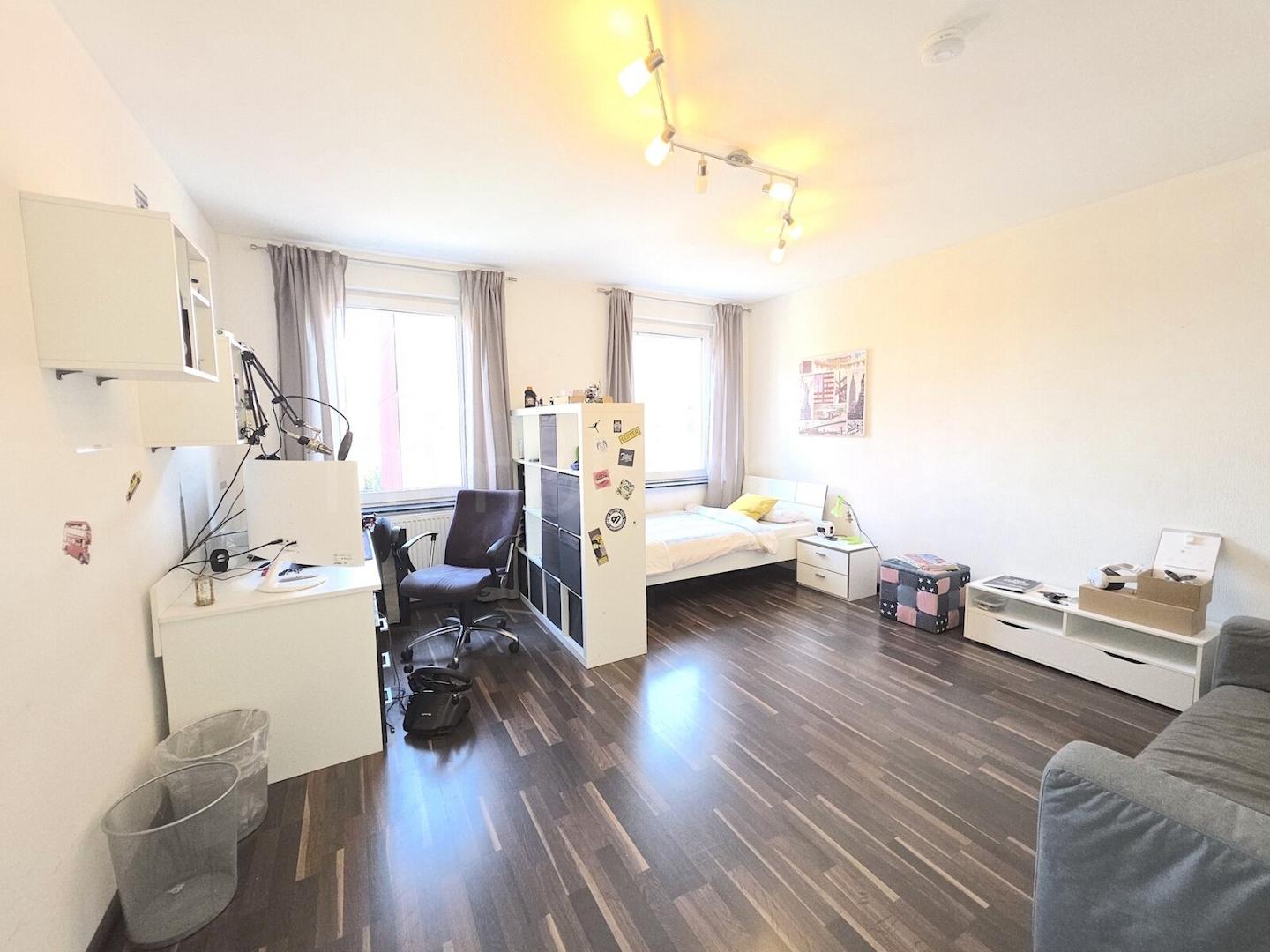 SCHLAFZIMMER 2