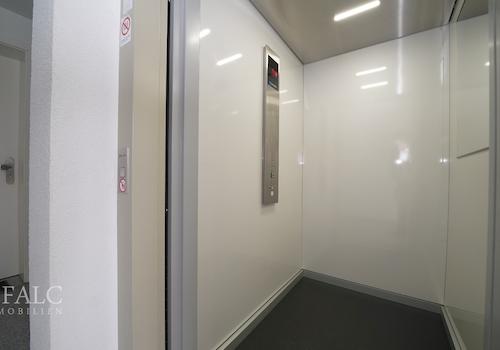 Praktischer Aufzug