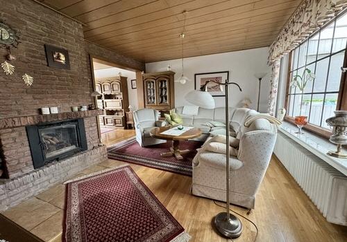 Wohn- und Esszimmer Bild I