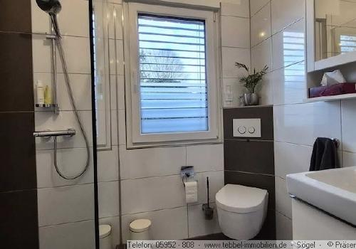 Badezimmer im Erdgeschoss