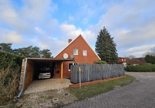 Seitenansicht - Carport