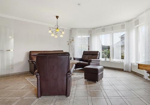Wohnzimmer - Bild II