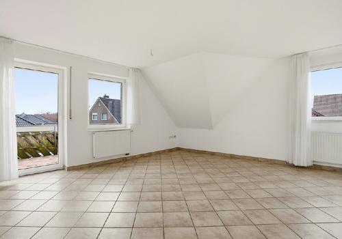 Wohnzimmer - Schlafzimmer - im DG