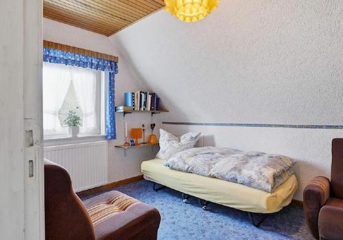 Schlafzimmer 2 im Dachgeschoss