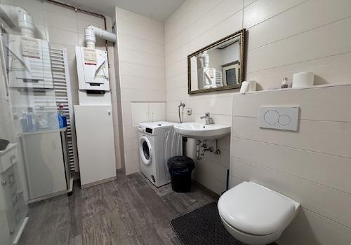 Badezimmer - Bild II
