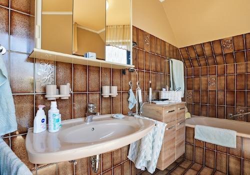 Badezimmer - Bild II