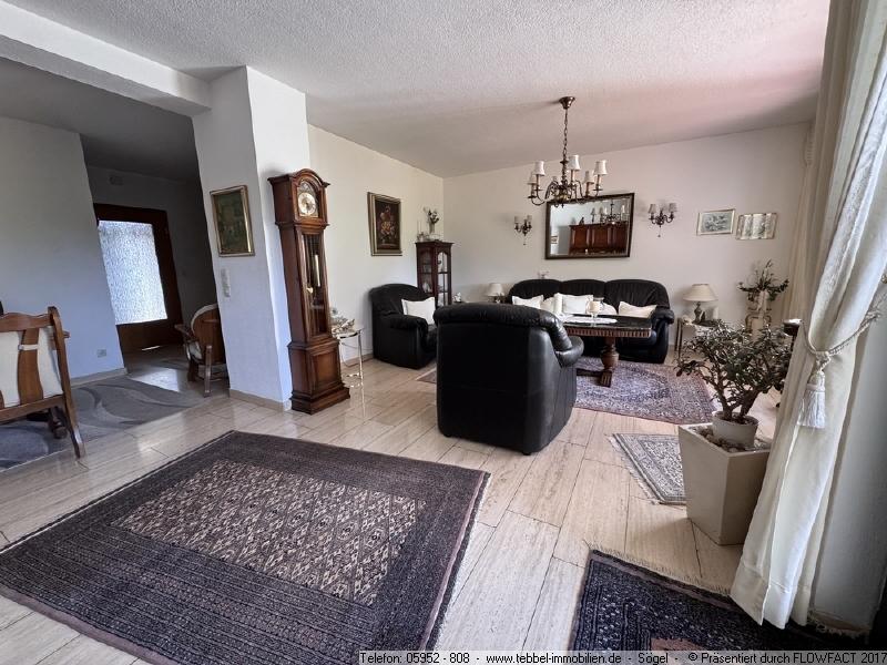 Wohn- und Esszimmer - Bild II
