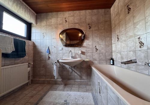 Badezimmer - Bild II