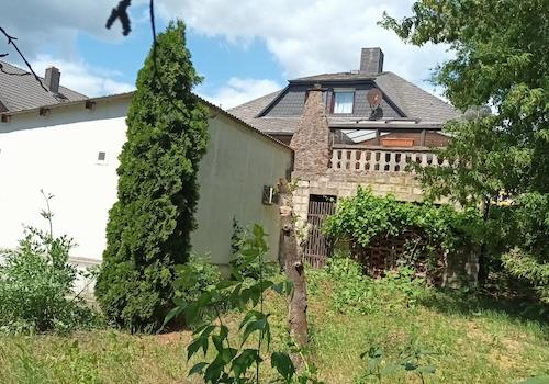 EFH mit Terrasse  von Süden
