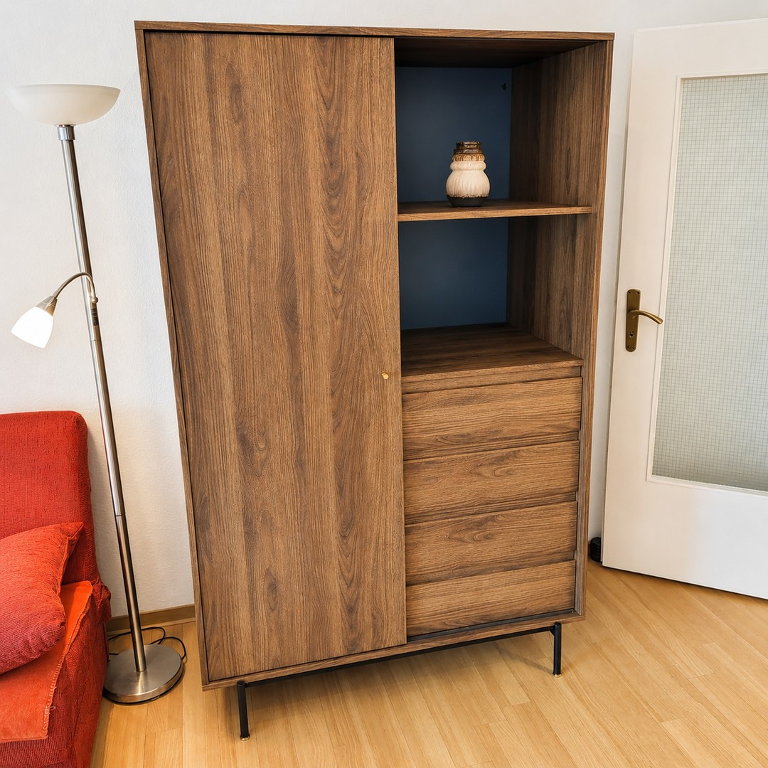 Kleiderschrank