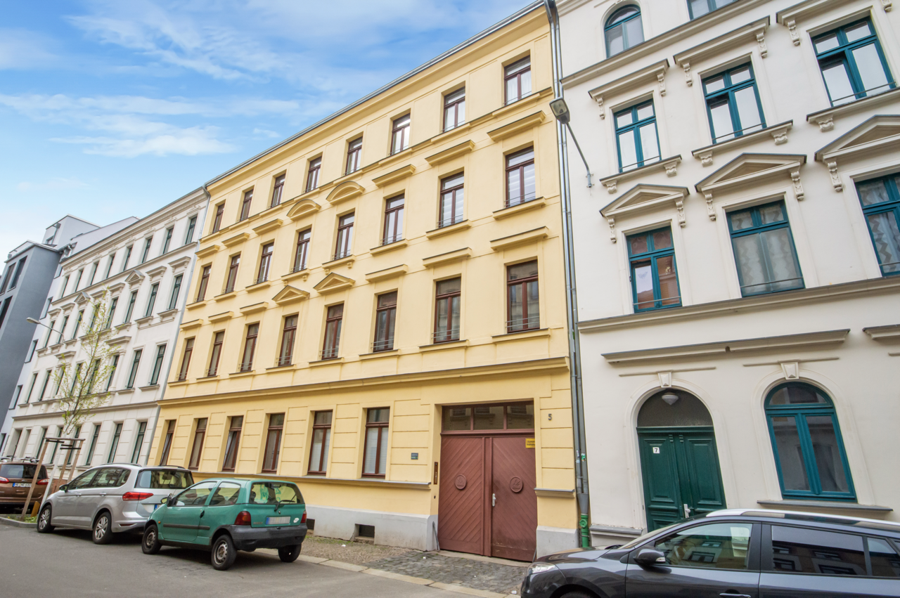 Straßenansicht von rechts