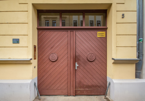 Historische Toranlage zur Durchfahrt