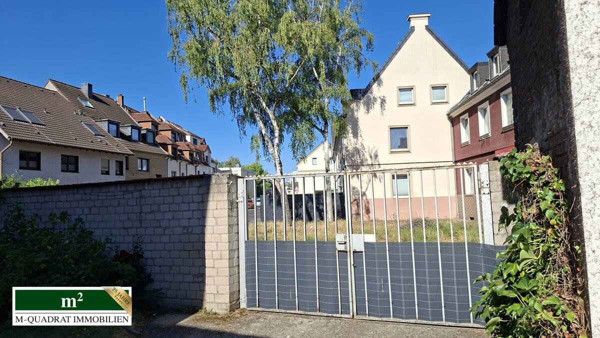 Zufahrt zum Hof